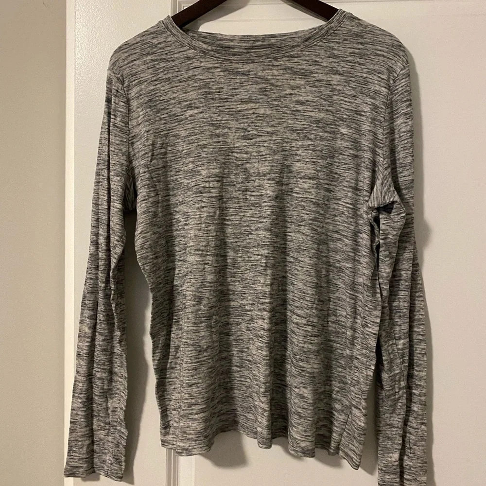 3 different Women tops for $15. YOU GET ALL 3 ($5 a shirt) - Picture 3 of 4